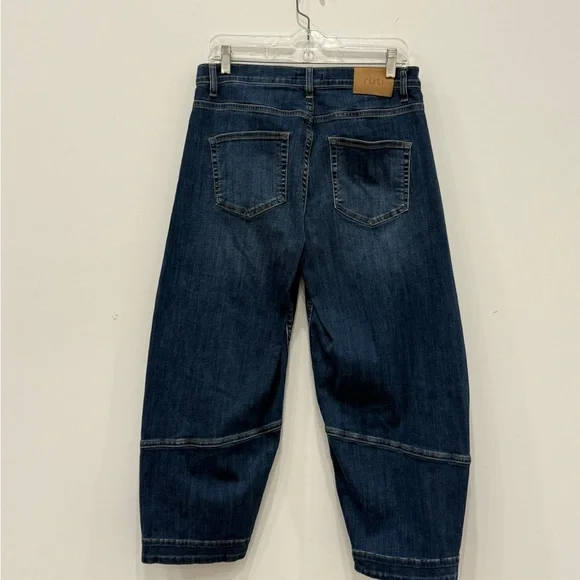 Ruti THE PETITE ULTIMATE BARREL LEG JEANS 2.0. Size 8P INDIGO - Picture 2 of 4
